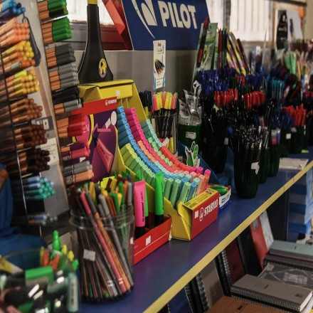 «Καλάθι των Σχολικών Ειδών»: Σε ισχύ από την ερχόμενη Τετάρτη - Αλλαγές και στο «Καλάθι του Νοικοκυριού»