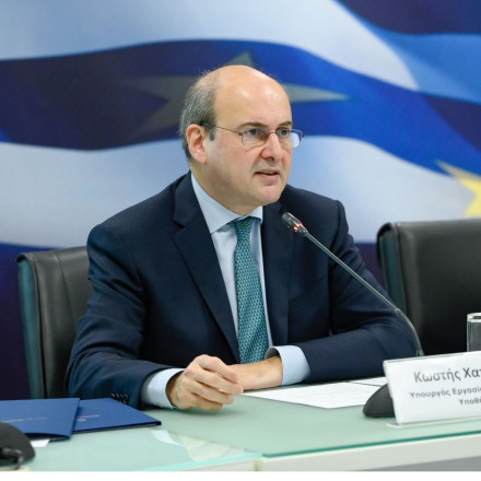 Χατζηδάκης για κατώτατο μισθό: Δεν θα φτάσει τα 800 ευρώ [vid]