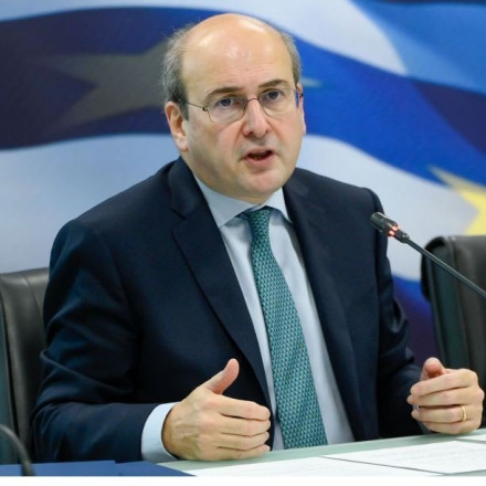 Χατζηδάκης για κατώτατο μισθό: Δεν φοβόμαστε μείωση των θέσεων εργασίας