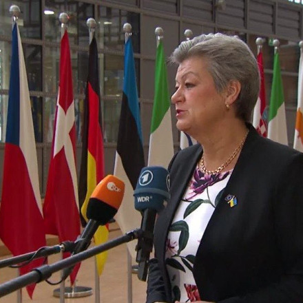 Βρετανία - μεταναστευτικό νομοσχέδιο: Οι Βρυξέλλες ανησυχούν αν το Λονδίνο σέβεται το διεθνές δίκαιο