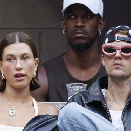 Έγκυος η Χέιλι Μπίμπερ: Το ανακοίνωσε μέσω Instagram