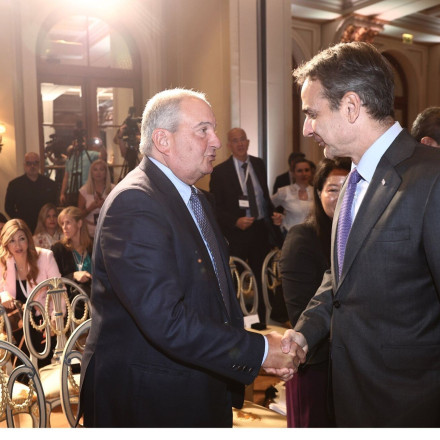 Μητσοτάκης - Καραμανλής: Μαζί σε συνέδριο για τις φυσικές καταστροφές