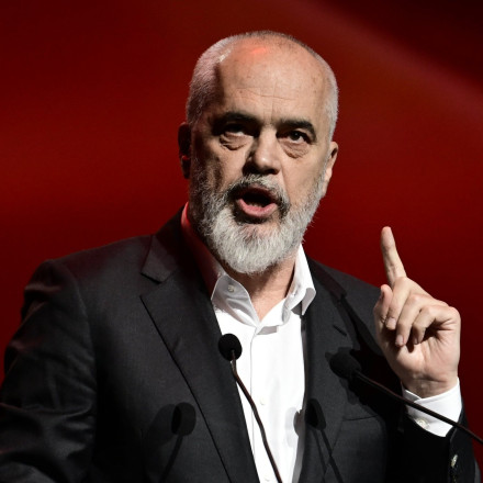 Οι πρώτες αναρτήσεις Ράμα μετά το Γαλάτσι: «Μια αξέχαστη αλβανική ημέρα»