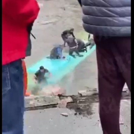 Σοκ: Λεωφορείο έπεσε σε ποτάμι στην Αγία Πετρούπολη - Τουλάχιστον 4 νεκροί