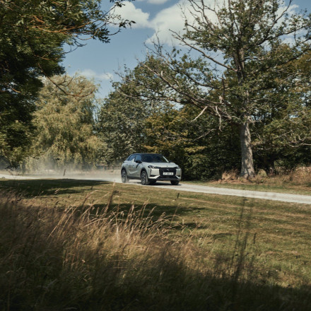 Νέο DS 3 Hybrid: Γαλλική φινέτσα και άνεση χωρίς φόρτιση