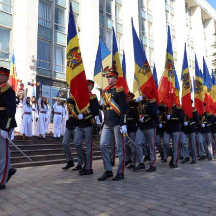 Η ώρα της κρίσης για τον λαό της Μολδαβίας - Δημοψήφισμα για την ένταξη στην ΕΕ