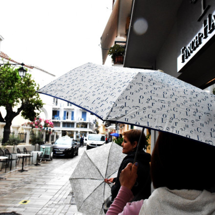 Αραιές νεφώσεις με αστάθεια και πτώση της θερμοκρασίας