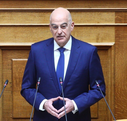 Διάψευση Δένδια: «Δεν έχουμε στείλει όπλα στην Ουκρανία» Διάψευση Δένδια: «Δεν έχουμε στείλει όπλα στην Ουκρανία»