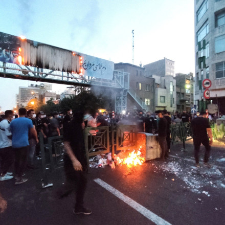 «Βράζει» το Ιράν μετά τον θάνατο Ραϊσί - «Τρέχει» η Τεχεράνη για νέο πρόεδρο