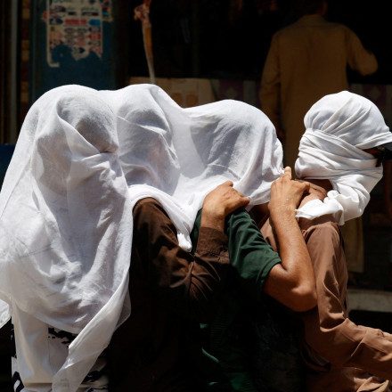 Στο έλεος ακραίου καύσωνα το Πακιστάν - Θερμοκρασίες άνω των 52 βαθμών Κελσίου