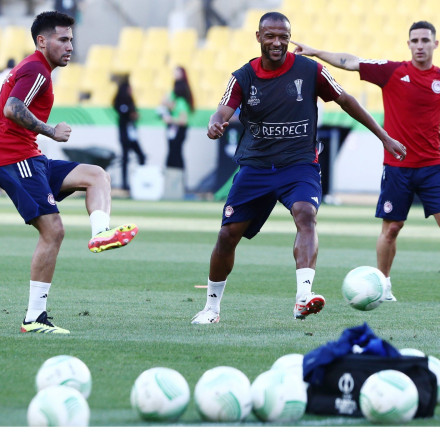 Το flash.gr στην τελευταία προπόνηση του Ολυμπιακού ενόψει Φιορεντίνα