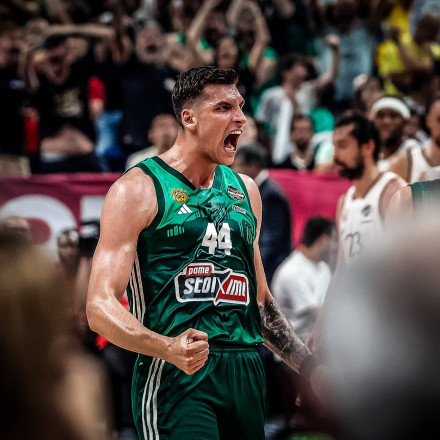 Ο Ντίνος Μήτογλου αποθεώνει στο flash τον Αταμάν: «Έχει το μέταλλο του νικητή»