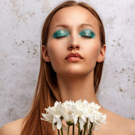 Μακιγιάζ άνω των 40: Ποιά λάθη πρέπει να αποφεύγεις ώστε να δείχνεις νεότερη