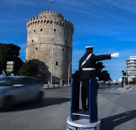Τι είναι τα yellow box που μπαίνουν στους δρόμους της Θεσσαλονίκης Τι είναι τα yellow box που μπαίνουν στους δρόμους της Θεσσαλονίκης