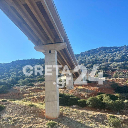 Ηράκλειο: Σήμερα η κηδεία της 17χρονης που έπεσε από γέφυρα στον ΒΟΑΚ