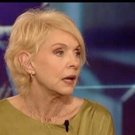 Ναταλία Τσαλίκη: «Δεν μπορώ τους ηθοποιούς που βγαίνουν με άνεση στη σκηνή»