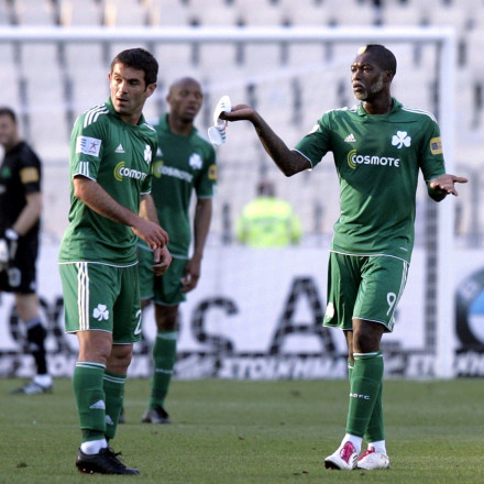 Καραγκούνης και Σισέ σε μια επική φωτογραφία - Με ροζ μαλλιά ο Γάλλος