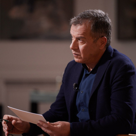 Σταύρος Θεοδωράκης για καρκίνο: «Πολλές νύχτες έλεγα "γιατί Θεέ μου;"»