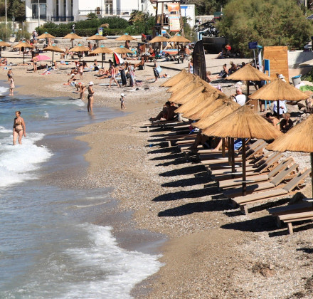 Επιμένουν τα 40αρια και αύριο Δευτέρα 24/6 Επιμένουν τα 40αρια και αύριο Δευτέρα 24/6