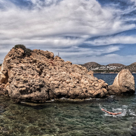 Αποπνικτικός καιρός με συννεφιά - Πού θα κυμανθεί η θερμοκρασία