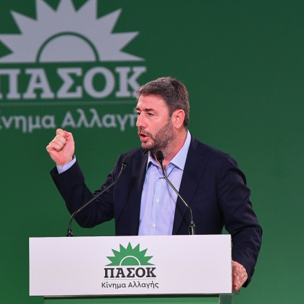 Ανδρουλάκης σε διεκδικητές: Το ΠΑΣΟΚ με εμένα έχει αλλάξει πίστα - Ούτε λέξη για τον Χάρη Δούκα