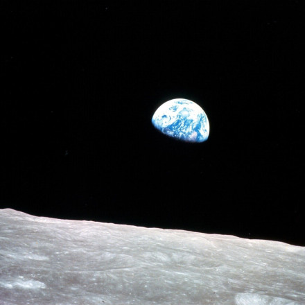 Apollo 8: Έφυγε από τη ζωή ο αστροναύτης που πήρε την πρώτη έγχρωμη φωτογραφία της Γης