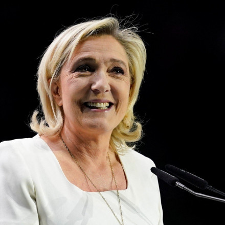 «Κυριαρχία» Λεπέν: Έχει τη μεγαλύτερη ομάδα Ευρωβουλευτών