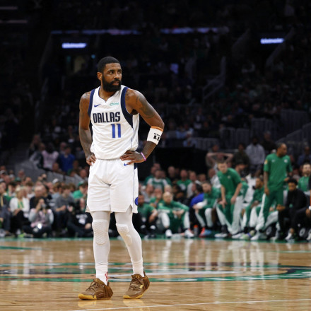 Ο Κάιρι Ίρβινγκ, η Nike και ο... αντισημιτισμός