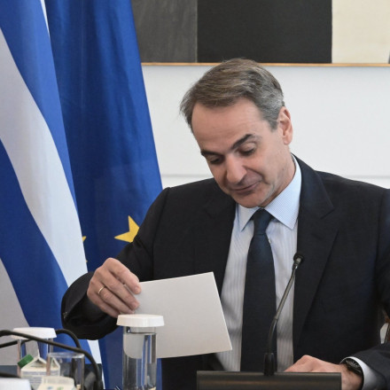 Μητσοτάκης: «Κλείδωσαν» οι συνενώσεις υπουργείων - Δέκα υπουργοί παραμένουν στην κυβέρνηση