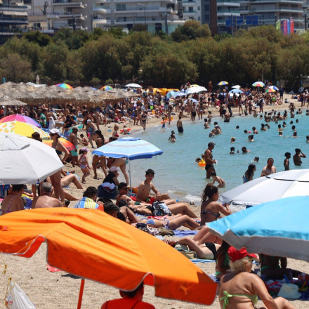 Καιρός: Έρχεται ισχυρός καύσωνας από Δευτέρα - Πότε το θερμόμετρο θα αγγίξει τους 42 βαθμούς