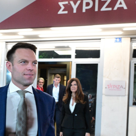 ΣΥΡΙΖΑ: Στις Σπέτσες για ξεκούραση ο Κασσελάκης - «Πάρτι» δηλώσεων στην Αθήνα για διάλογο με το ΠΑΣΟΚ