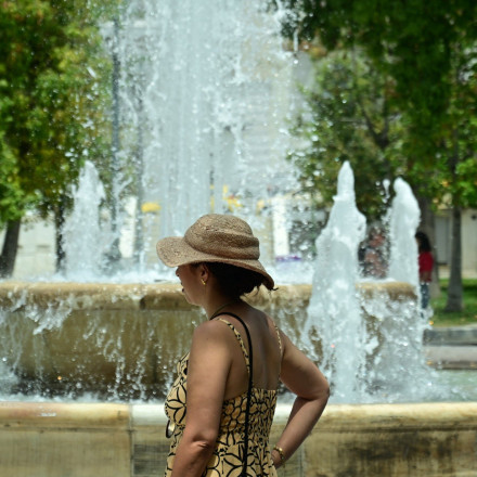 «Καμπανάκι» από τον Ιατρικό Σύλλογο για τον καύσωνα: Τι πρέπει να προσέχουμε