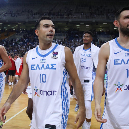 Ανατροπή με Κώστα Σλούκα - Ενσωματώνεται στην Εθνική ομάδα, άπαντες παρόντες