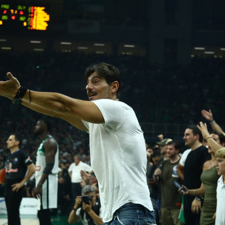 Απάντηση Δημήτρη Γιαννακόπουλου στον Καρυπίδη μέσω Instagram: «Για πρόσεξε τα λόγια σου»