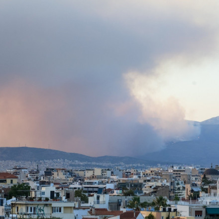 «Κόκκινος συναγερμός» στην Πολιτική Προστασία - Ακραίος κίνδυνος για φωτιά στην Αττική