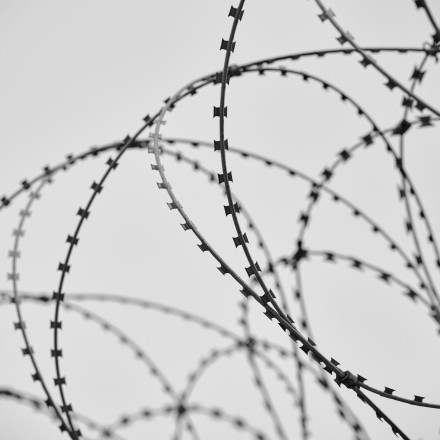 Ρωσία: Κρατούμενοι σε φυλακή κράτησαν ομήρους δεσμοφύλακες – Κατέληξαν σε λίμνη αίματος