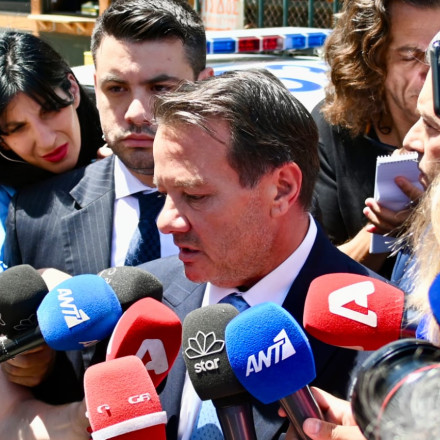 Ελεύθερος ο Απόστολος Λύτρας: «Ζητώ συγγνώμη από τη σύζυγό μου - Θέλω να θεραπευτώ»