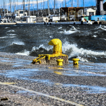 Απαγόρευση απόπλου σε πολλά λιμάνια λόγω θυελλωδών ανέμων - Ποια δρομολόγια θα γίνουν