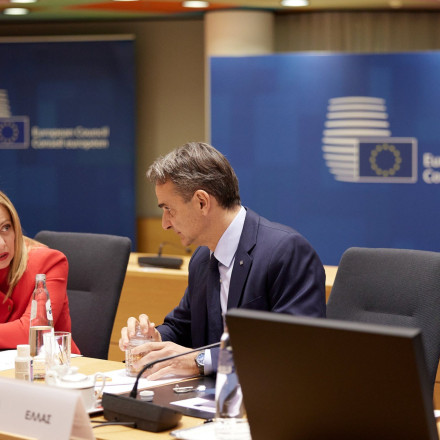 Διαψεύδονται οι... αναπάντητες κλήσεις στην Μελόνι: Ο Μητσοτάκης «επικοινώνησε πρόσφατα» μαζί της