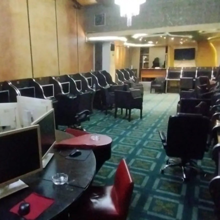 Αθήνα: Έφοδος σε μαγαζί με «φρουτάκια» - Συλλήψεις για παράνομο τζόγο