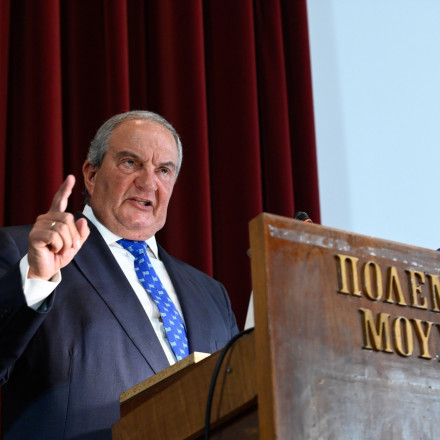 Ο πρόεδρος Κώστας δεν προκαλεί, όλα έτοιμα για τη μάχη του Σύριζα