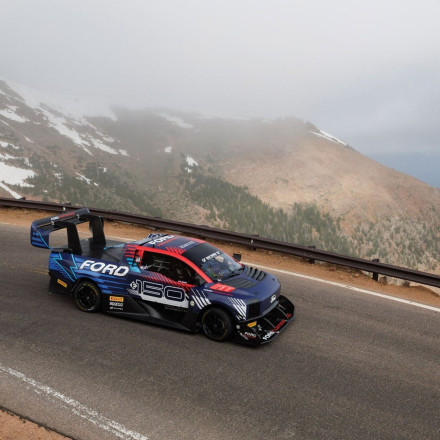 O βασιλιάς της ανάβασης του Pikes Peak