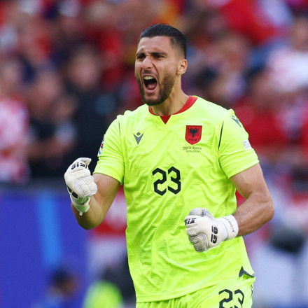 Ο ξάδερφος του Μάριου Ηλιόπουλου προανήγγειλε Στρακόσα, Κοϊτά και Περέιρα στην ΑΕΚ!