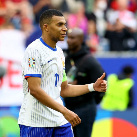 Εμπαπέ: «Θαυμάζω τον Κριστιάνο, αλλά να μην είναι τόσο χαρούμενος την Παρασκευή»