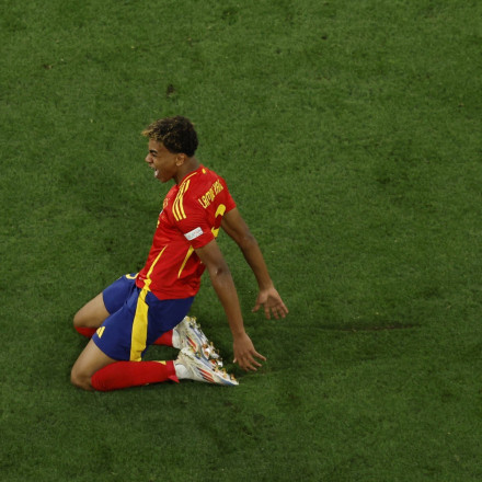 Έσπασε μυθικό ρεκόρ ο Γιαμάλ: Έγινε ο νεότερος σκόρερ στην ιστορία των EURO