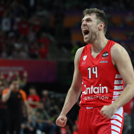 Σάσα Βεζένκοφ η μεγάλη επιστροφή στον Ολυμπιακό, διαβάστε τους όρους του συμβολαίου του