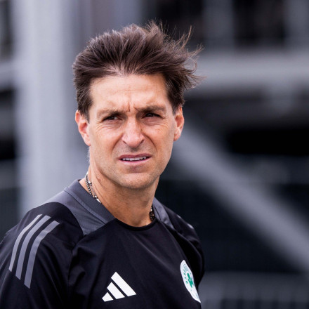 Ντιέγκο Αλόνσο: «Θα γίνουμε καλύτεροι, μας λείπουν αρκετοί παίκτες» [vid]