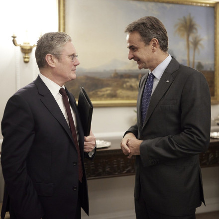 Συγχαρητήρια Μητσοτάκη στον Κιρ Στάρμερ για τη νίκη στις εκλογές