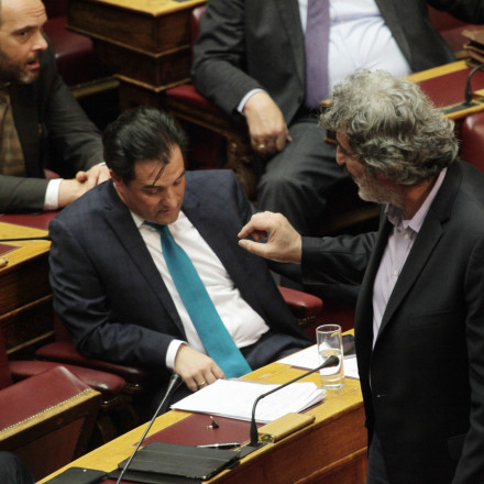 Είναι πολλά τα φάλτσα…