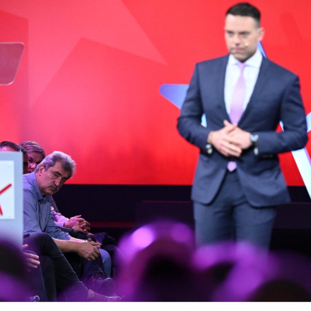 ΣΥΡΙΖΑ: Όμηρος του Πολάκη και ο Κασσελάκης - Ζήτησε συγγνώμη για λογαριασμό του βουλευτή του...